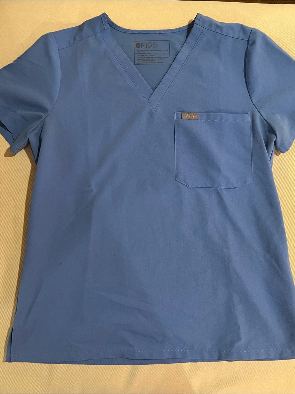 FIGS Catarina Scrub Top Small